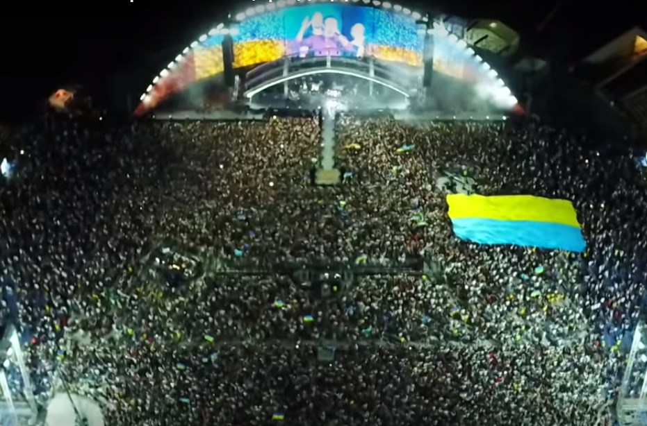 Відео дня: неймовірне виконання гімну України на концерті «Океан Ельзи» до Дня Незалежності