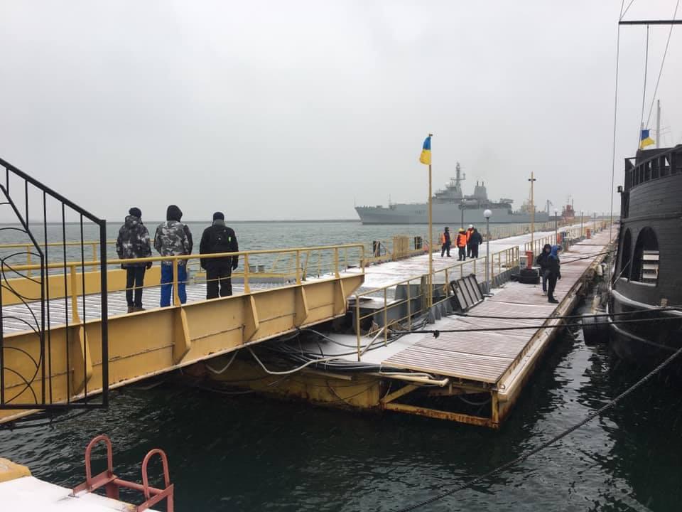 Морська розвідка НАТО пришвартувала корабель в одеському порту – ФОТО