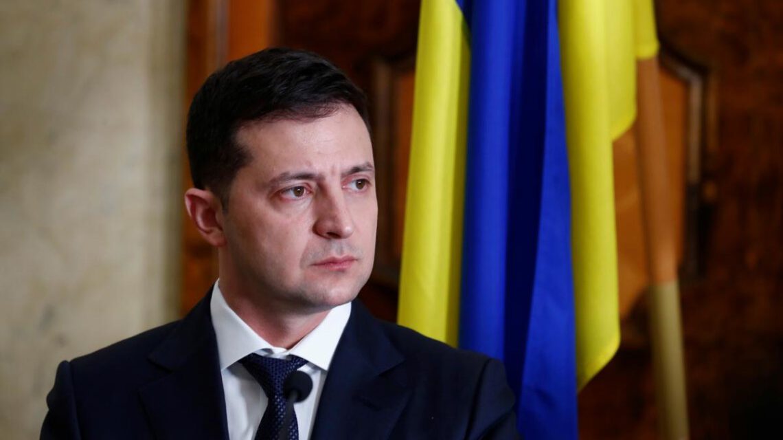 Зеленський відкликав поданий ним раніше проєкт закону “Про внесення змін до Конституції України”