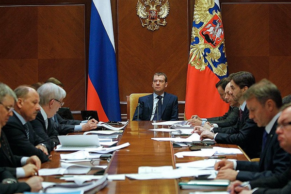 Уряд Росії подав у відставку повним складом