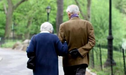 Запорізьким пенсіонерам планують у квітні зробити доплату – кому та на скільки