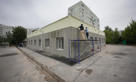 У спальному районі Запоріжжя будують амбулаторію, з’явилися фото процесу