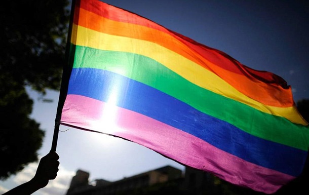 На Запоріжжі збирають підписи, щоб відкликати законопроєкт, що стосується ЛГБТ