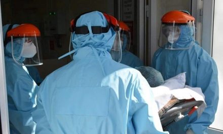 Від ускладнень коронавірусу в Україні померла рекордна кількість хворих