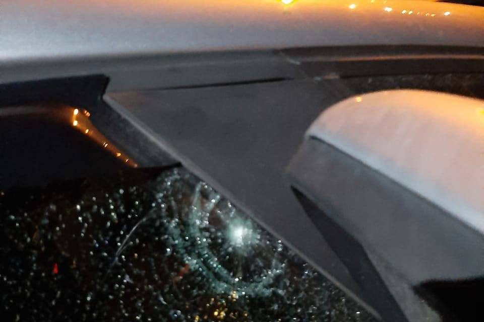 Кілька годин тому в Запоріжжі невідомі обстріляли авто ветерана АТО
