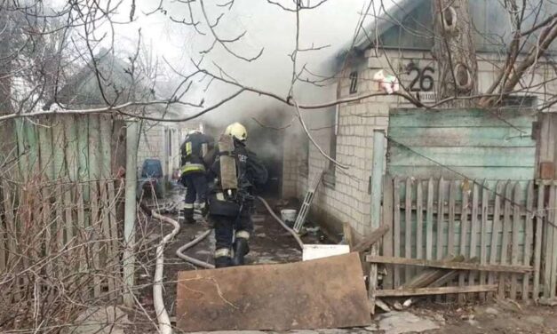 Один чоловік загинув, ще одного госпіталізували – наслідки пожежі у Запоріжжі (фото)