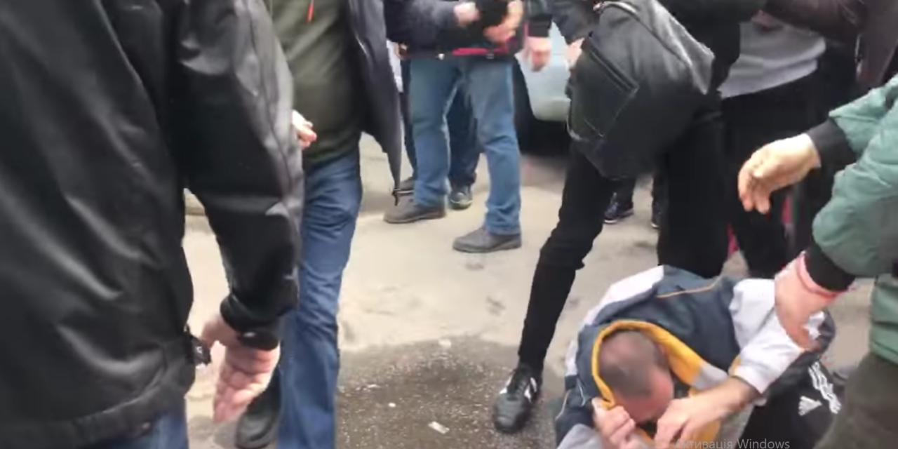Вчора у Запоріжжі на акції протесту побили людей