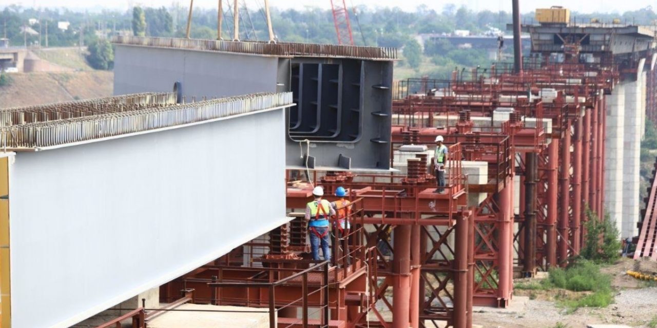 Зеленський сподівається долучити катарські компанії до будівництва мостів у Запоріжжі