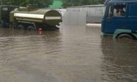 У Мелітополі затопило двори, приватні будинки, дороги та об’єкти соціальної інфраструктури – фото