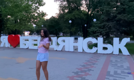 Влогери відпочили у Бердянську й записали відео з цього приводу