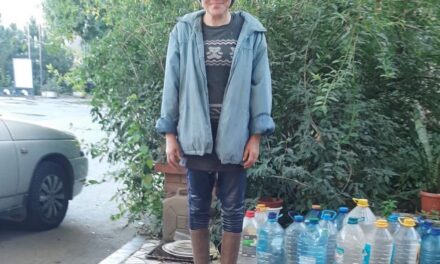 Безпритульна, яка на Запоріжжі знайшла 110 тис. грн й віддала їх власнику, отримає винагороду від бізнесмена