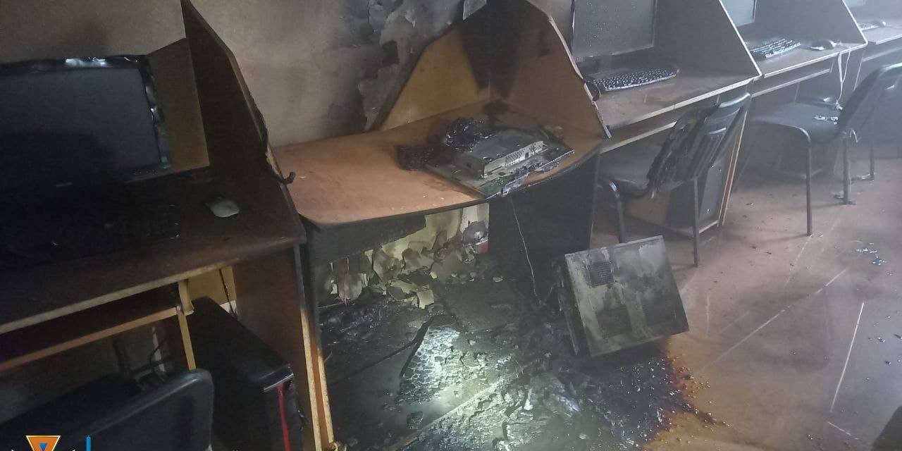У Запоріжжі 11 спецавто прибули гасити пожежу до ЗНУ – фото
