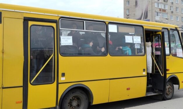 В одному з міст на Запоріжжі, де повністю призупинили роботу міського транспорту, знову курсуватимуть маршрутки – розклад