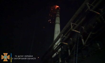 В цеху на території діючого заводу у Запоріжжі сталася пожежа – фото