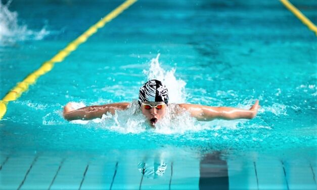 Спортсмен із Запоріжжя став двократним чемпіоном України з плавання серед юнаків – фото