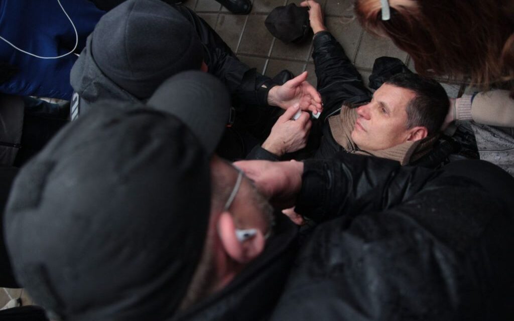 П’ятьох протестувальників затримали, одного госпіталізували: чим завершився мітинг у Запоріжжі?