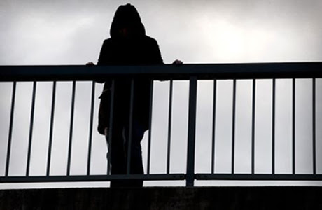У Запоріжжі дівчина намагалась покінчити життя самогубством