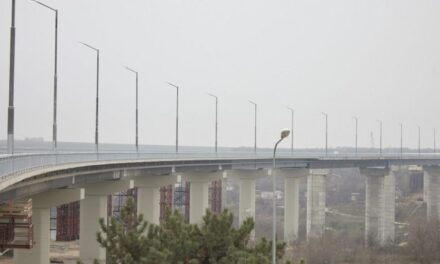 «Без участі громадськості провели громадське обговорення»: у Запоріжжі обговорюють ймовірне найменування балкового мосту