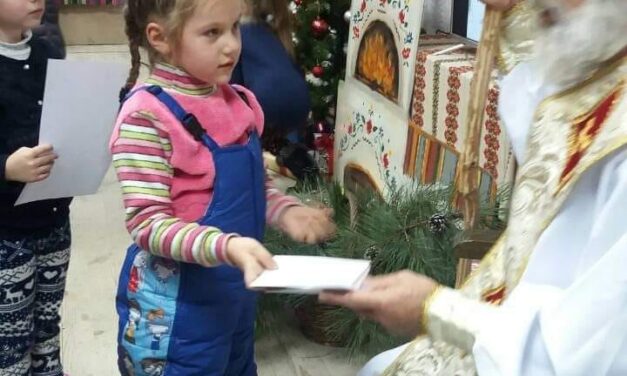 У Запоріжжі стартують новорічні святкування: Святий Миколай особисто прийматиме листи