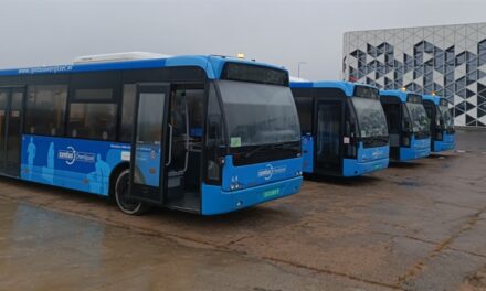 В Міжнародному аеропорті «Запоріжжя» з’явилися перонні автобуси – фото