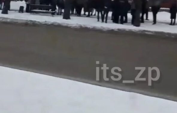 Сьогодні знову евакуюють учнів шкіл та коледжів Запоріжжя – відео