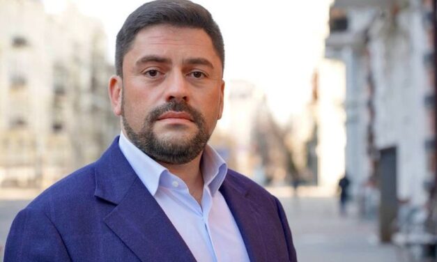 Депутат від «СН», якого підозрюють в понадмільйонному хабарі, хоче тимчасово вийти з партії